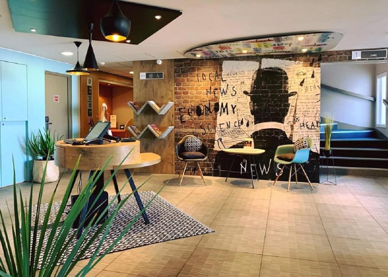 纳博讷宜必思酒店 外观 照片